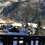 Mont Blanc Lyret Апартаменты *